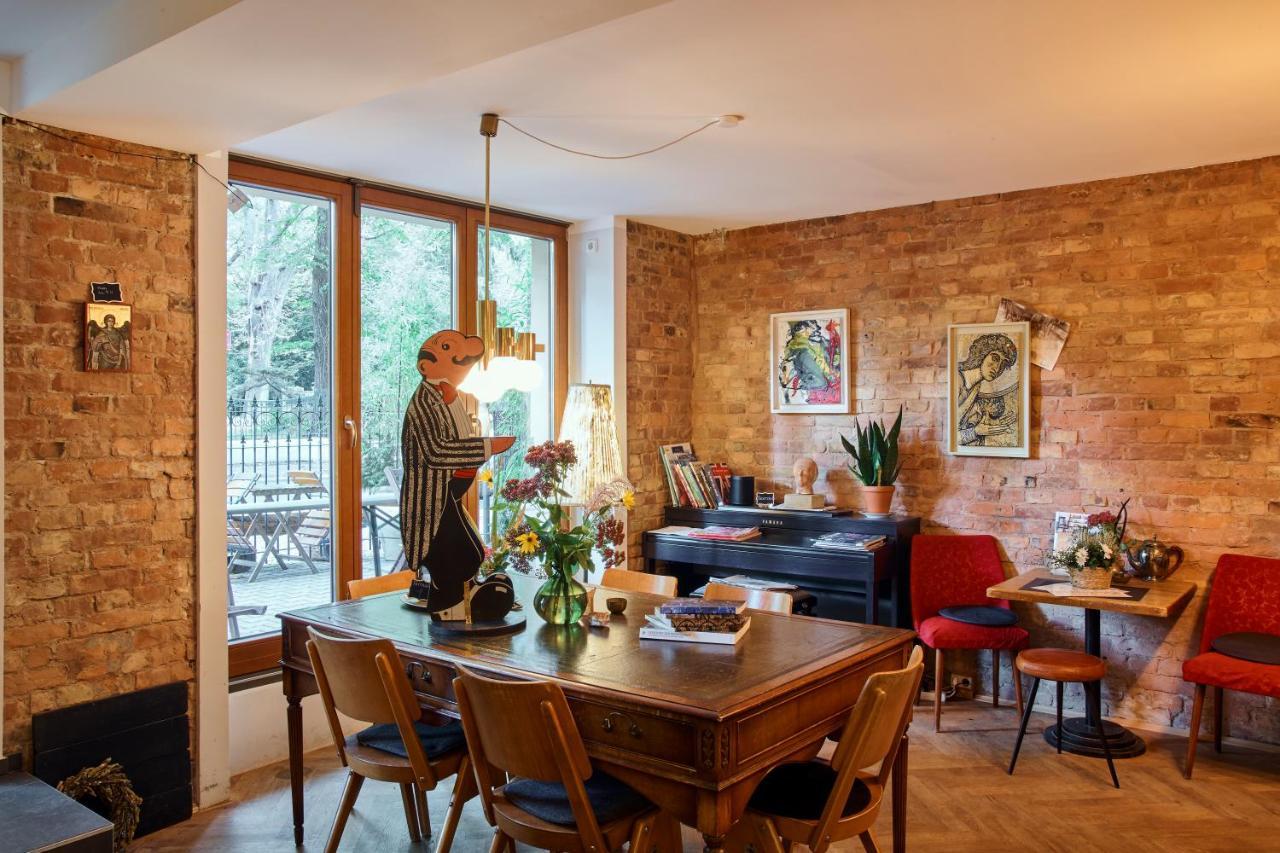 Beautiful Backyard Remise * Berlino
